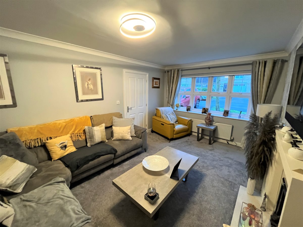 2 Gresford Close Woolley Grange  S75 5QR image 1