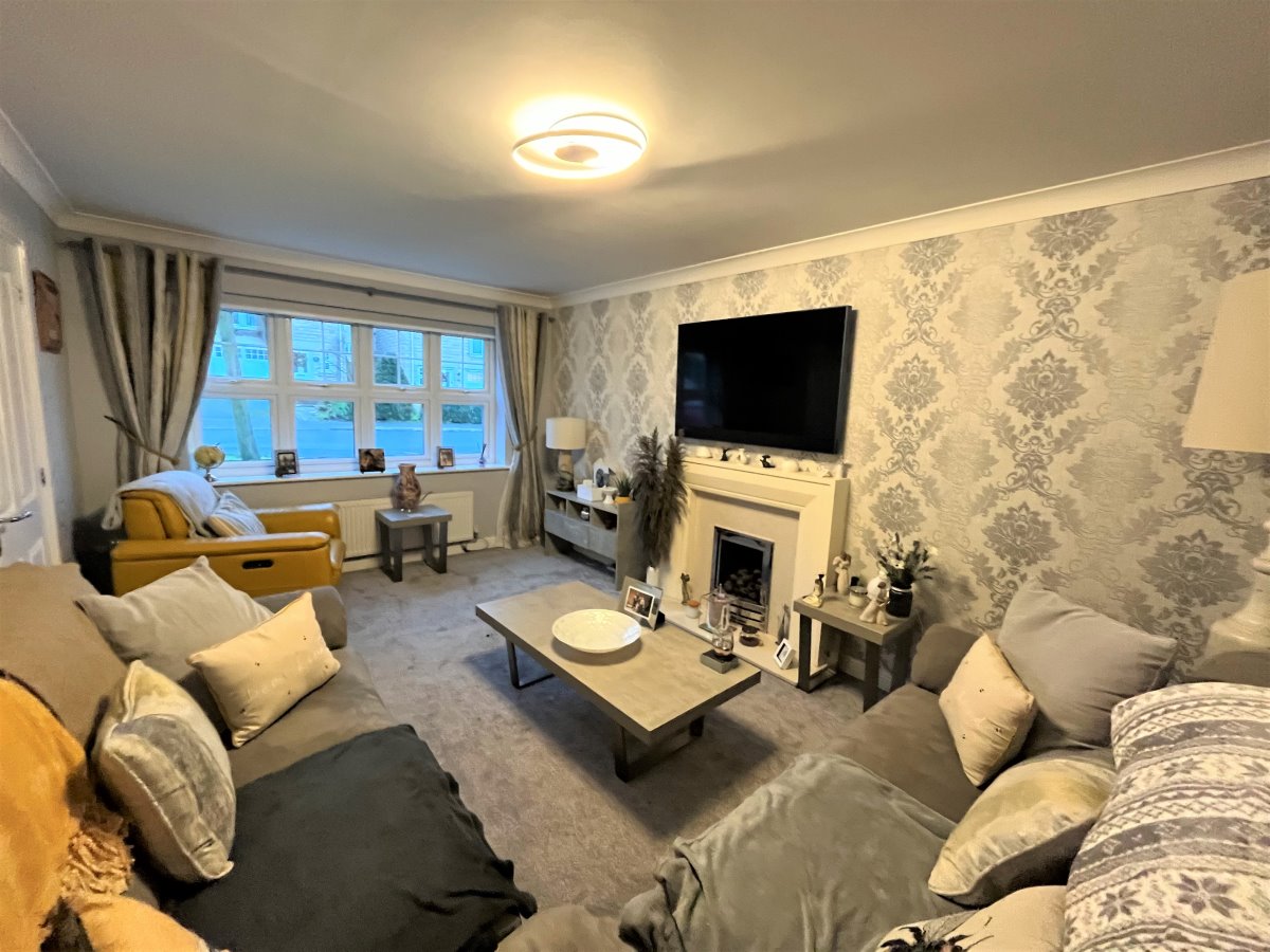 2 Gresford Close Woolley Grange  S75 5QR image 2