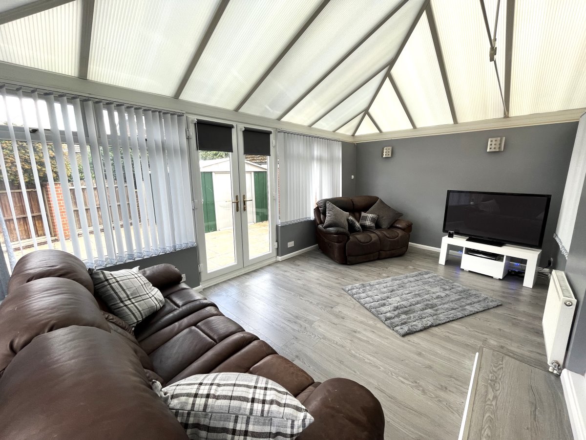 8 Snydale Avenue Normanton  WF6 1SS image 10
