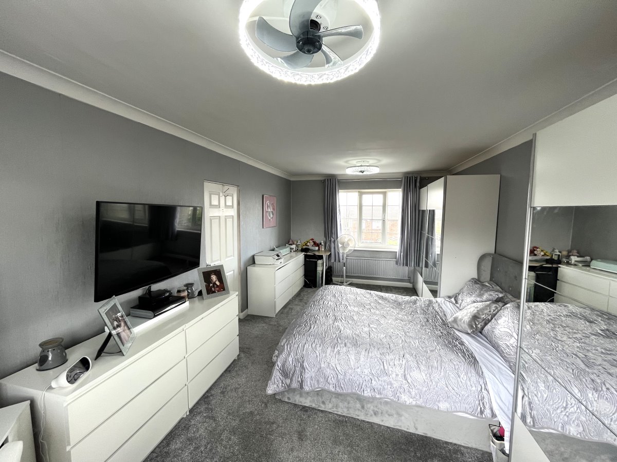 8 Snydale Avenue Normanton  WF6 1SS image 26