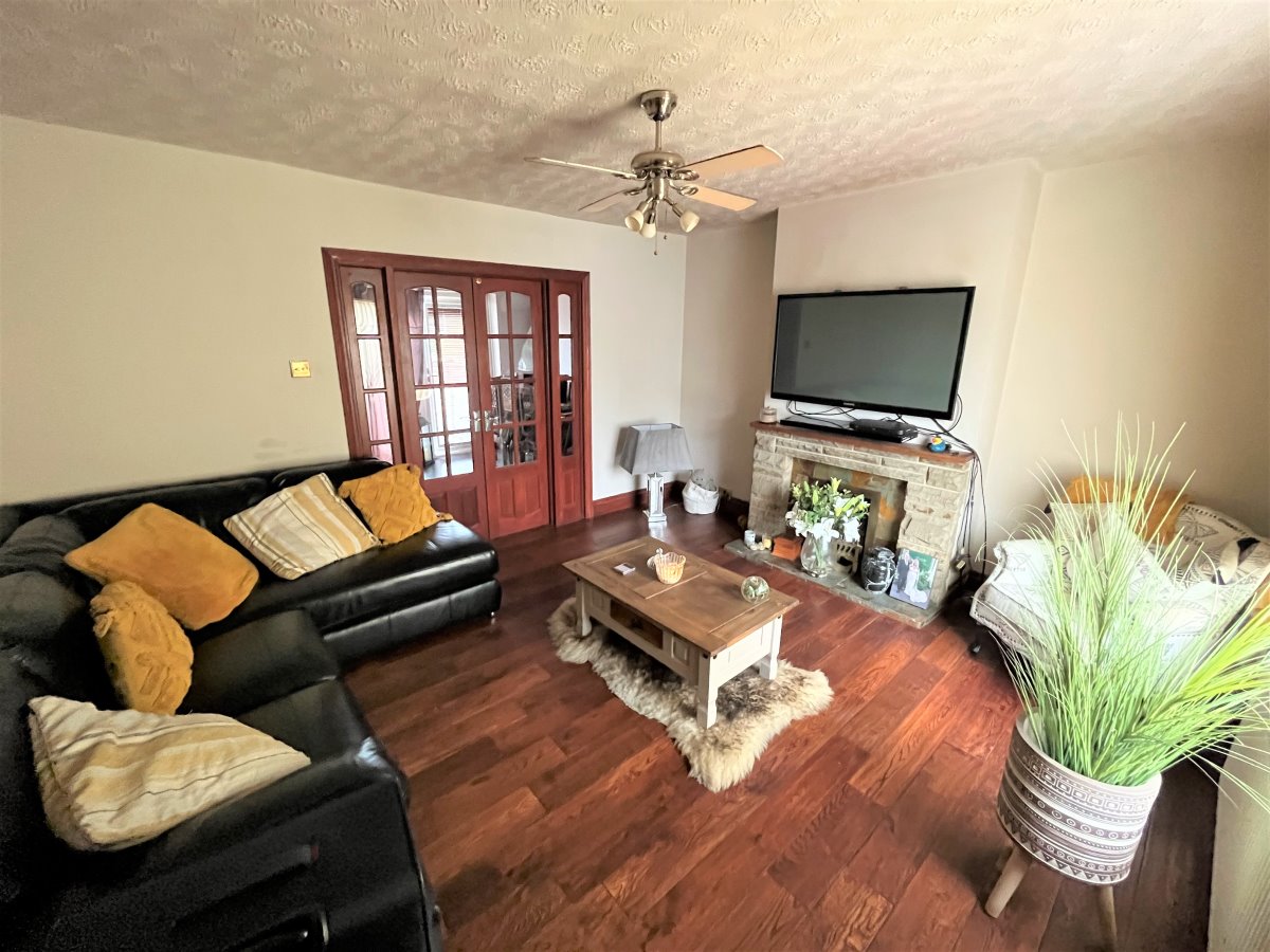 4 Moxon Way Outwood Wakefield WF1 3HD image 1