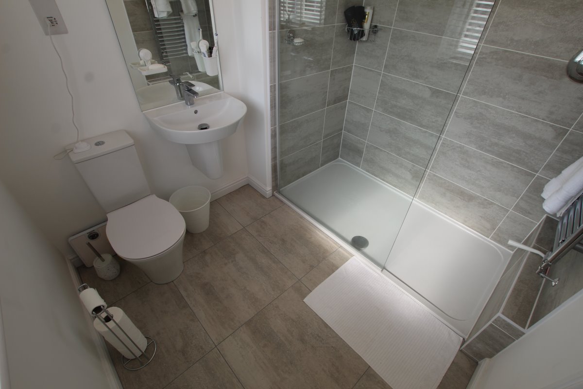 Room 1, 5 Cartwright Drive Wakefield  WF1 3FG image 7