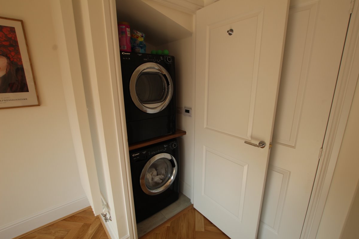 Room 1, 5 Cartwright Drive Wakefield  WF1 3FG image 9