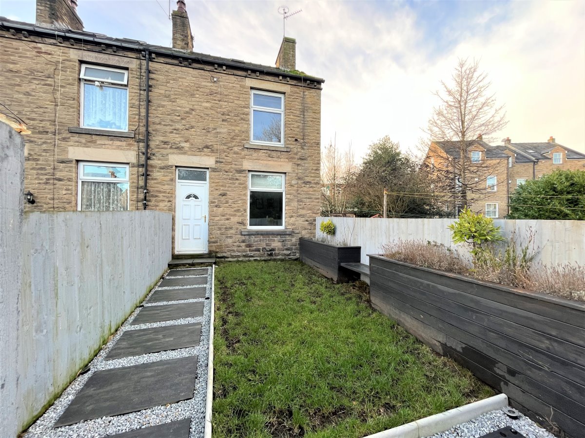 6 Norman Road Denby Dale Huddersfield HD8 8TH image 0