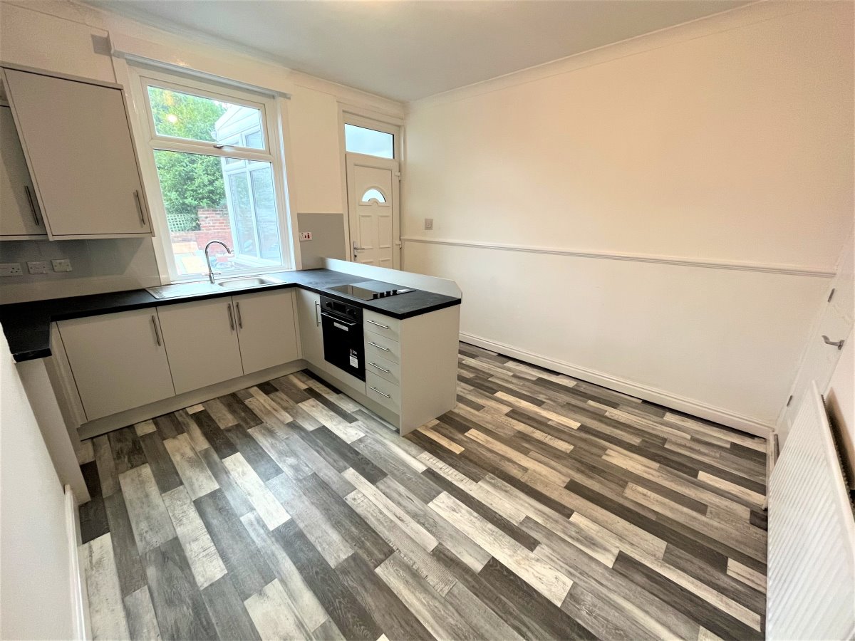 8 Marshall Street Stanley Wakefield WF3 4HT image 1