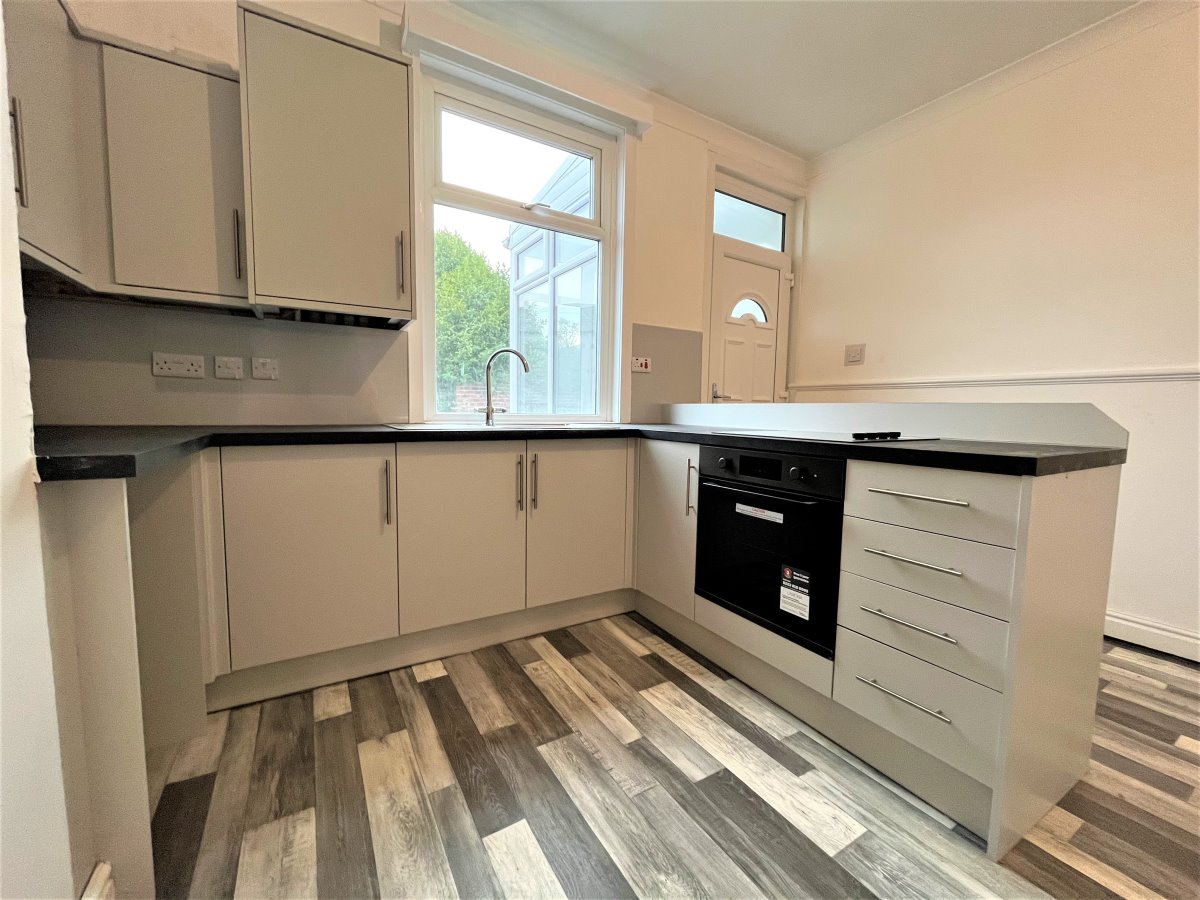 8 Marshall Street Stanley Wakefield WF3 4HT image 2