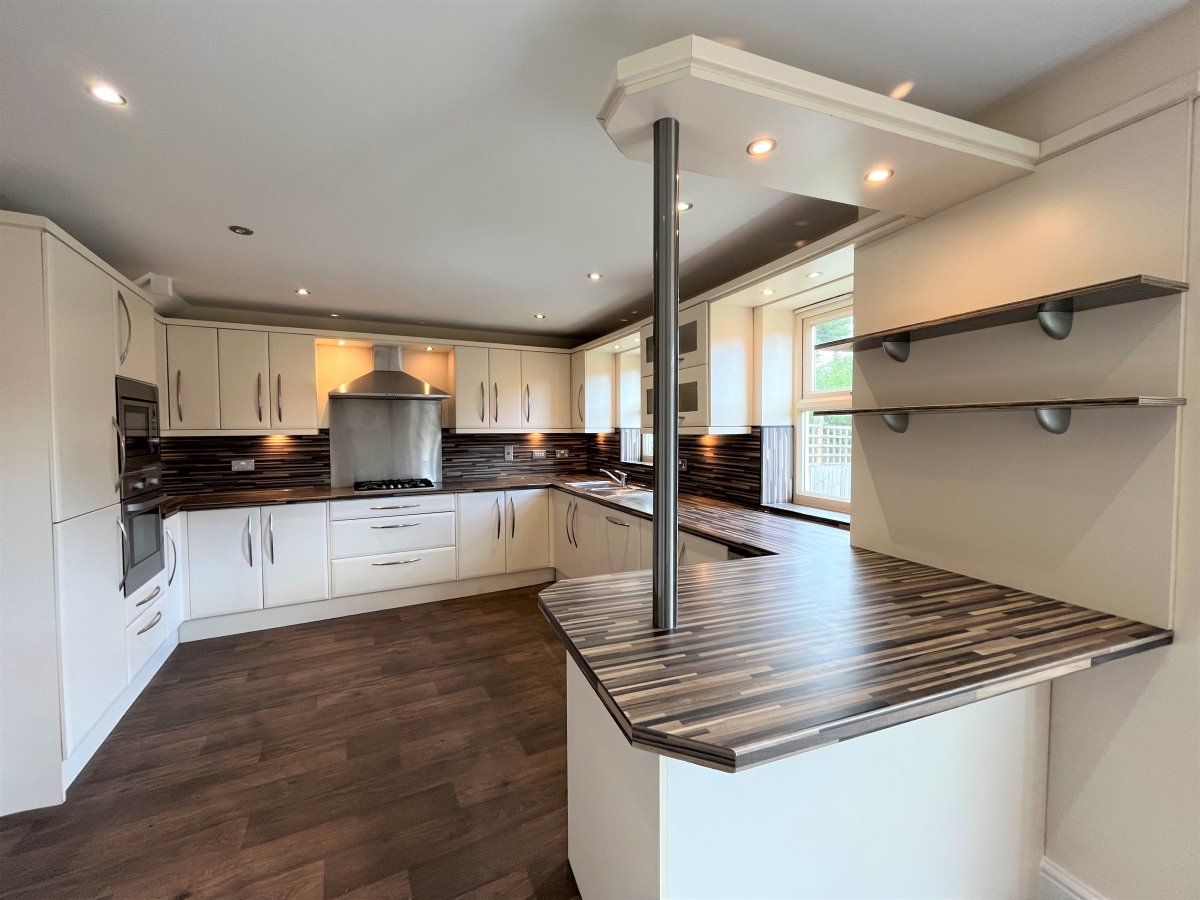 2 Brook Crescent Barnsley Road Wakefield WF1 5PB image 1