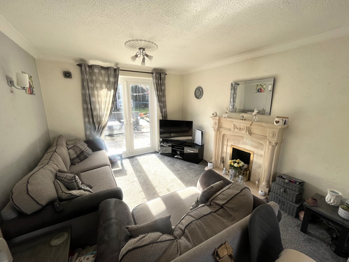 50 Langdale Drive Wakefield  WF2 9EW image 1