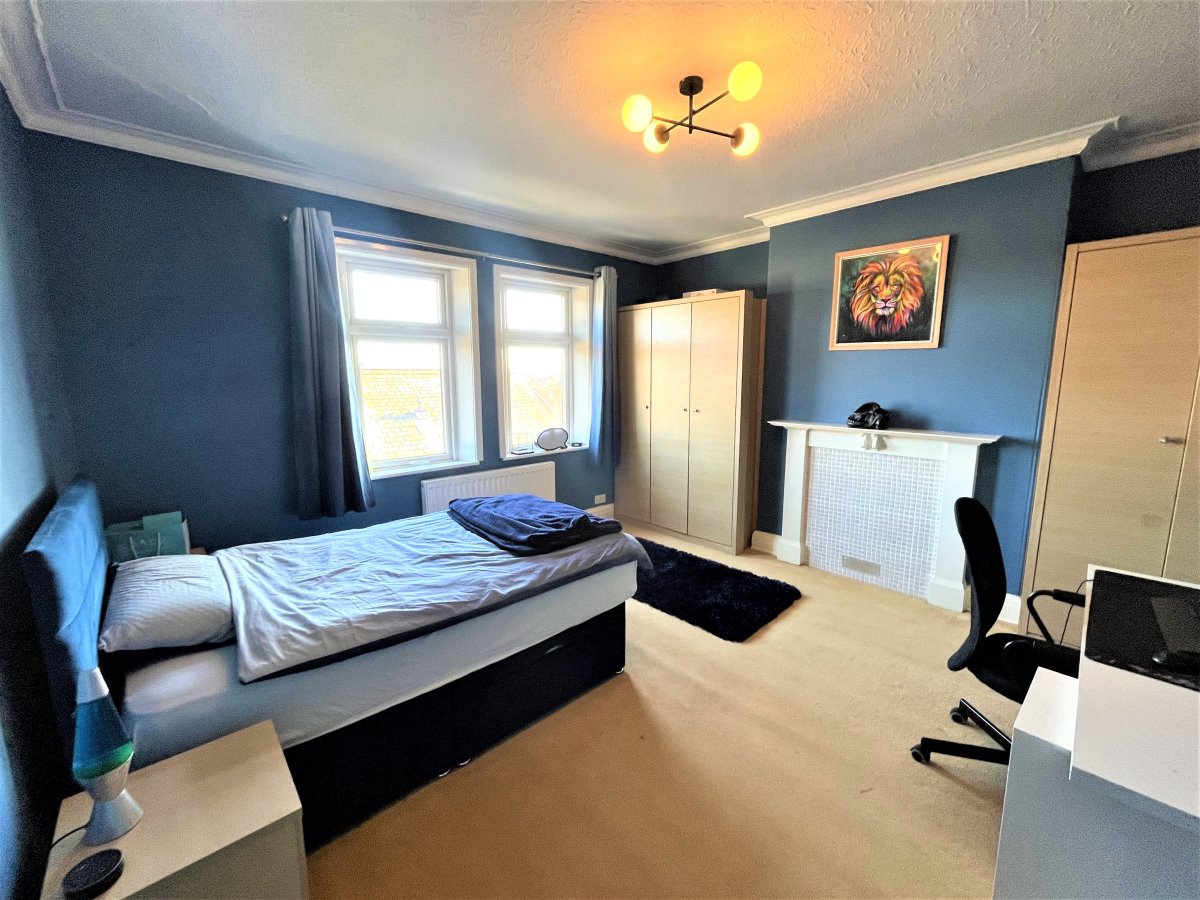 127 Station Road Ossett  WF5 0AE image 19