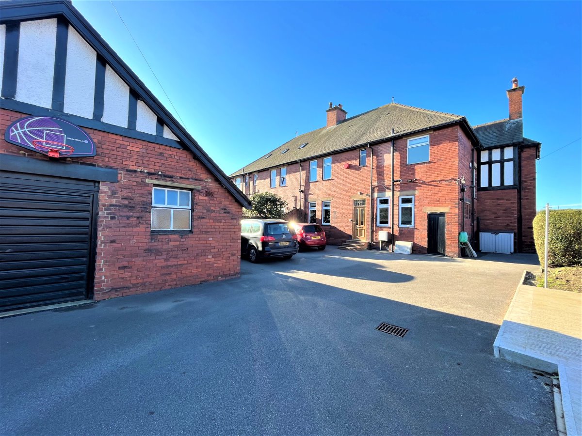 127 Station Road Ossett  WF5 0AE image 26