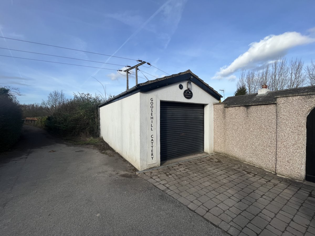 11 Goosehill Cattery, Goosehill Lane Wakefield  WF6 2JB image 2