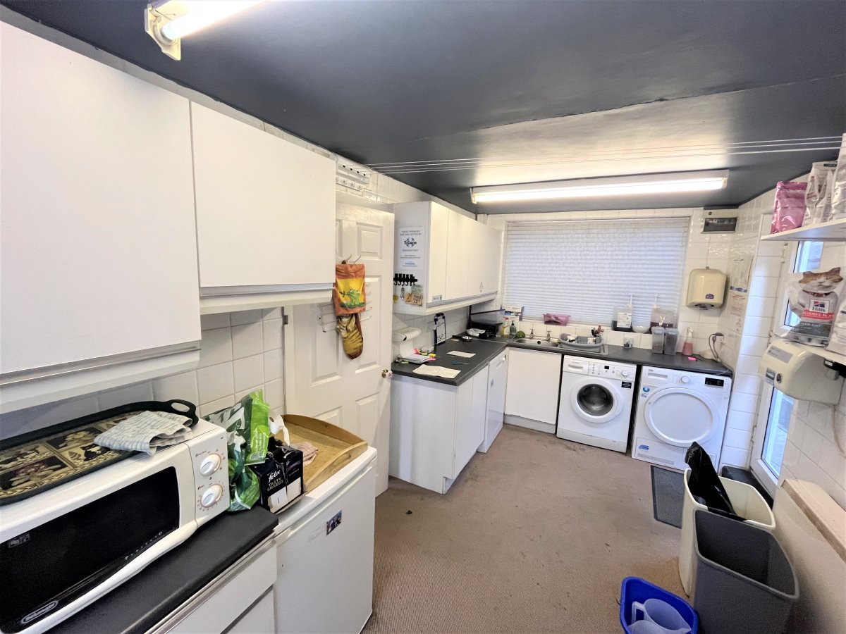 11 Goosehill Cattery, Goosehill Lane Wakefield  WF6 2JB image 27