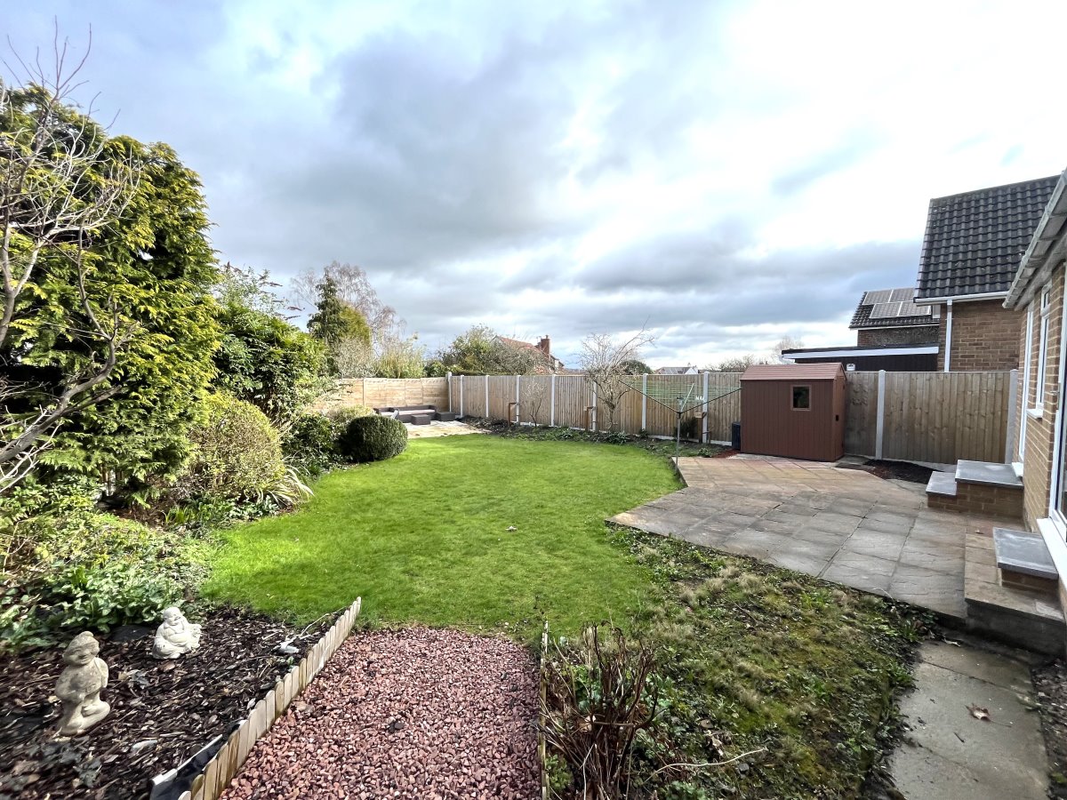 28 Roger Drive Wakefield  WF2 7NE image 19
