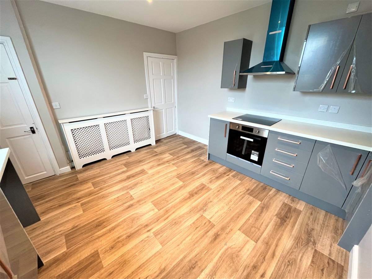 12 Stanhope Road Thorpe  WF3 3DT image 2