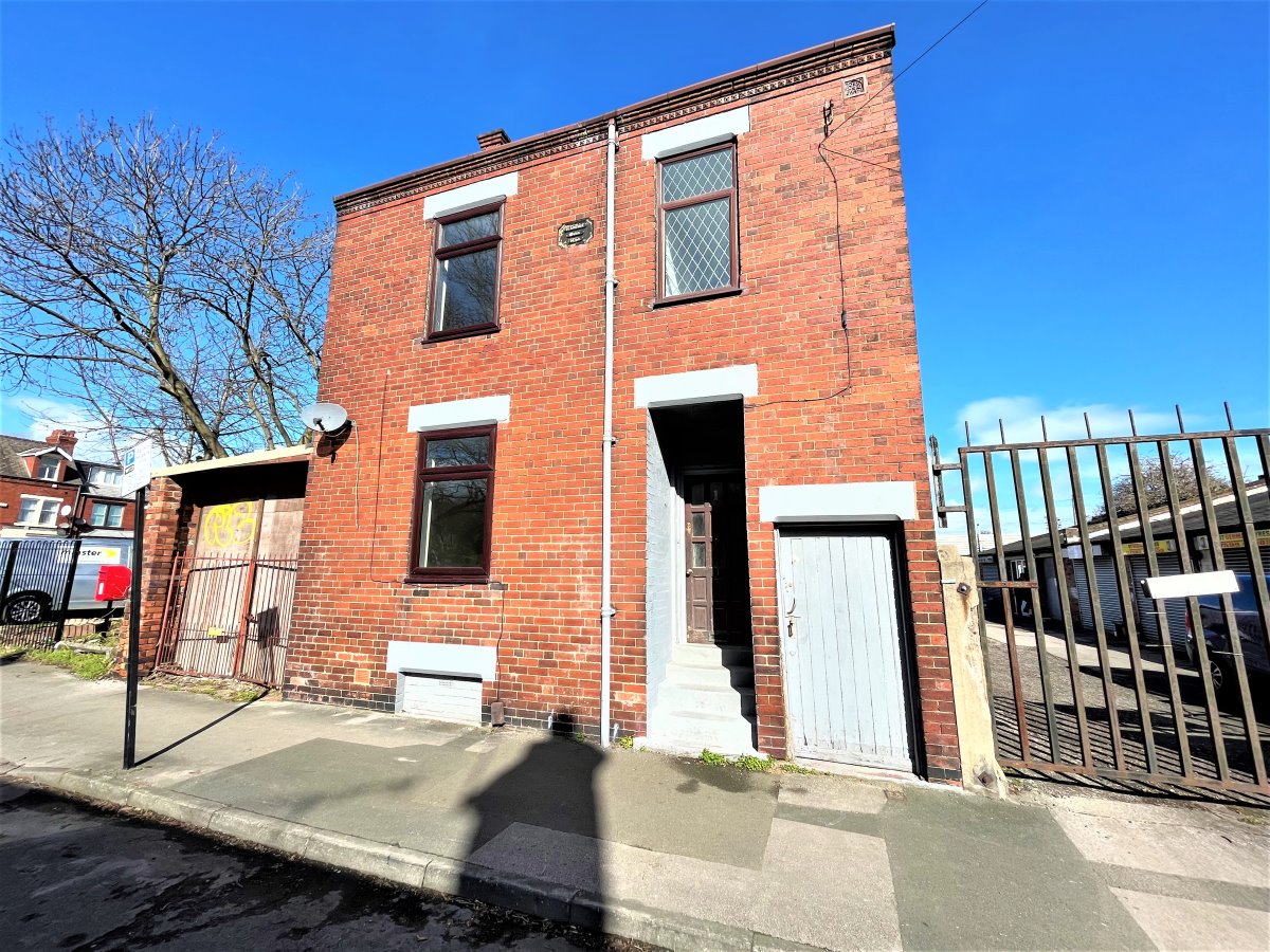 Flat 1, 1 Avondale Street Wakefield  WF2 8DP image 0