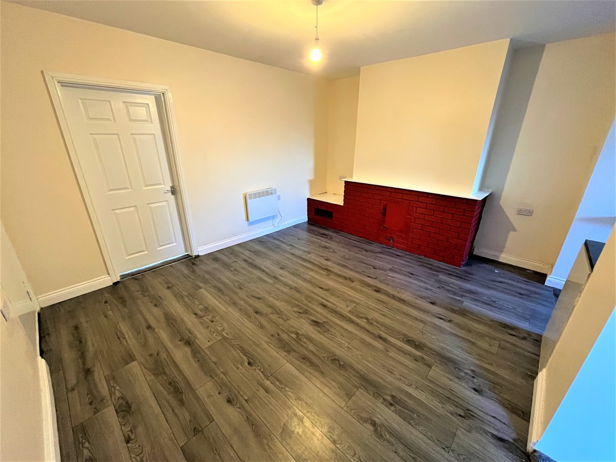 Flat 1, 1 Avondale Street Wakefield  WF2 8DP image 2