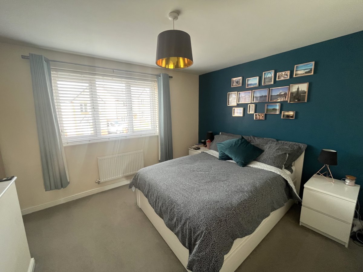 10 Priory Park Close Barnsley South Yorkshire S71 5FU image 5
