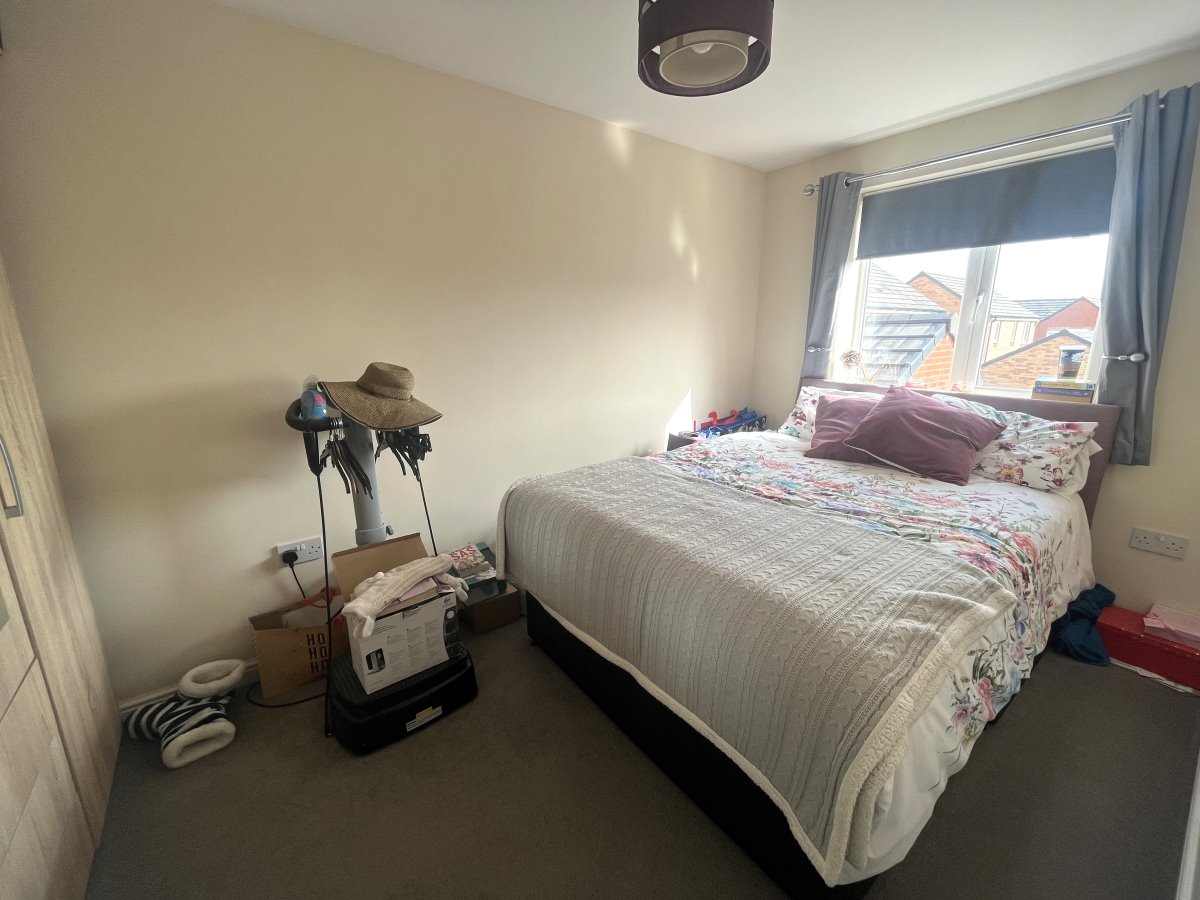 10 Priory Park Close Barnsley South Yorkshire S71 5FU image 6