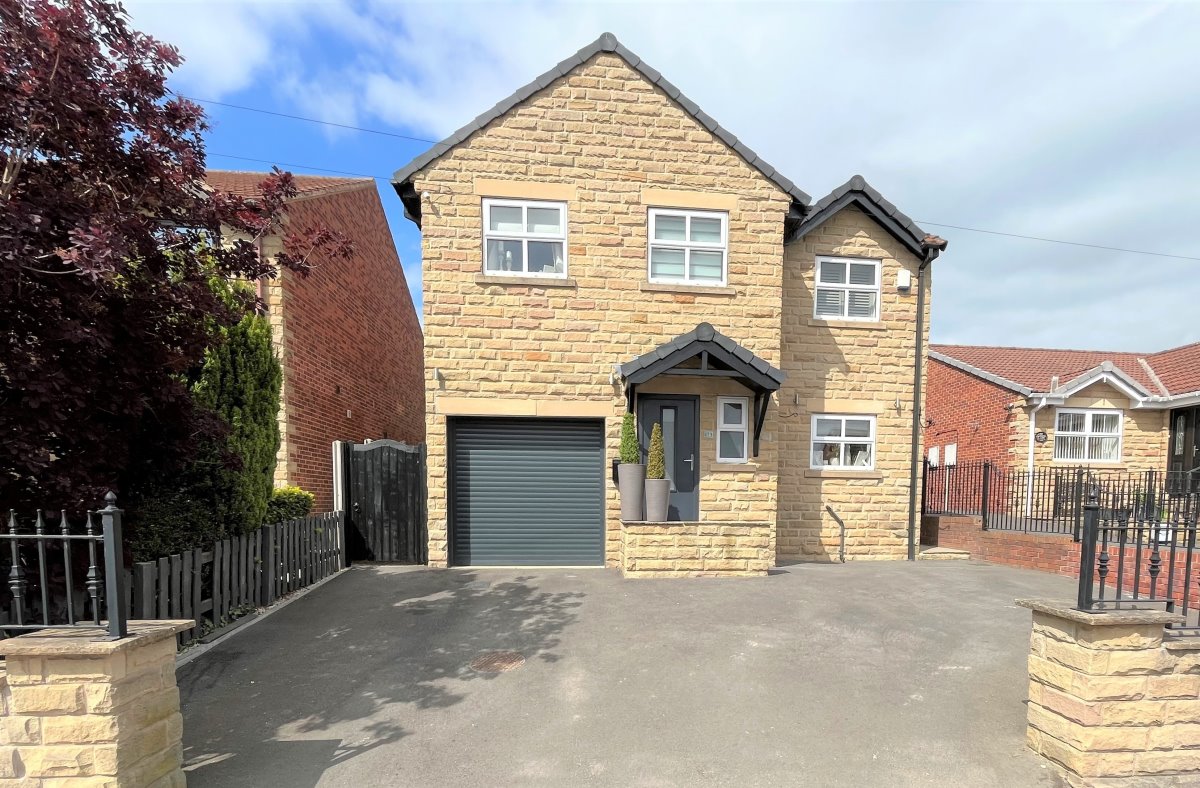 173 Darton Lane Mapplewell  S75 6BT image 0