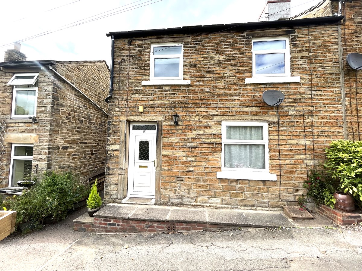 15 Clough Gate Grange Moor Wakefield WF4 4ET image 0