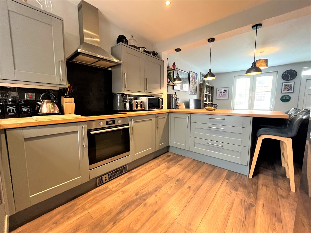 24 Beaumont Avenue Barnsley  S70 6QH image 1