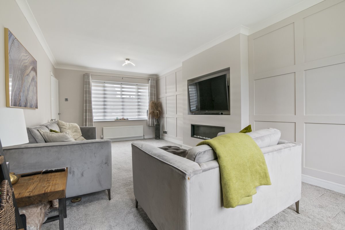2 Churchill Grove Wakefield  WF2 6RG image 10