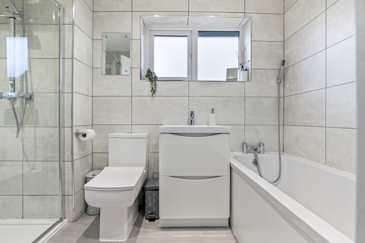 2 Churchill Grove Wakefield  WF2 6RG image 19