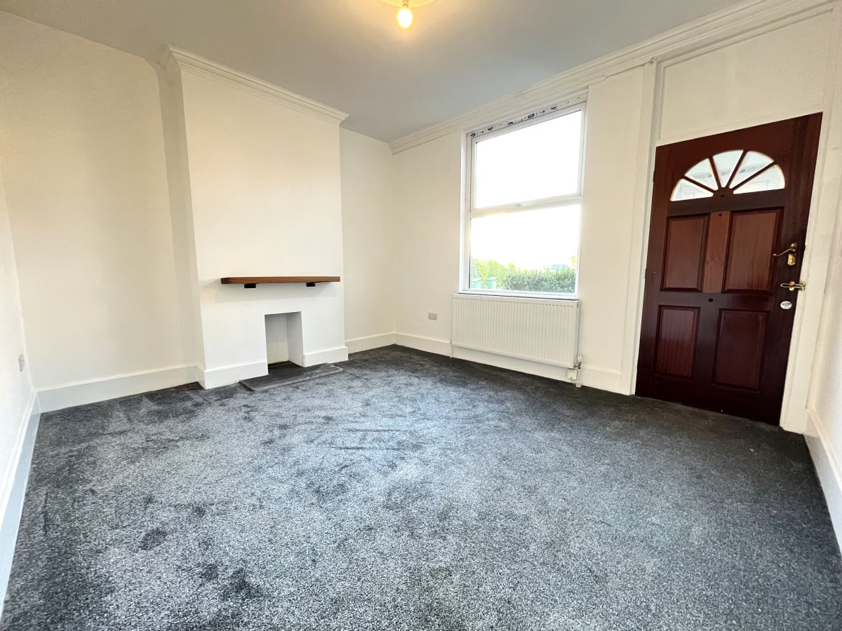 21 Lee Moor Road Stanley Wakefield WF3 4EF image 1