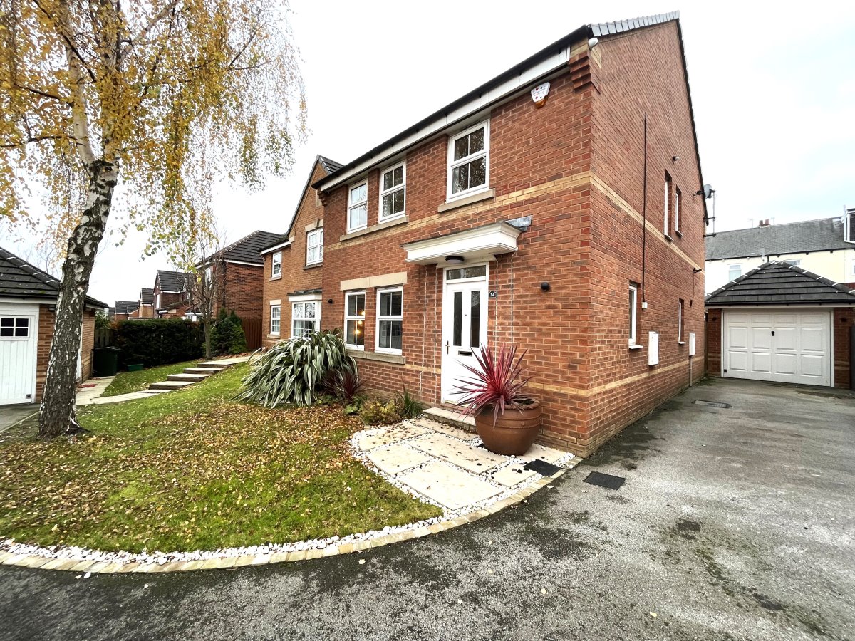 14 Levick Croft Elsecar Barnsley S74 8DL image 0