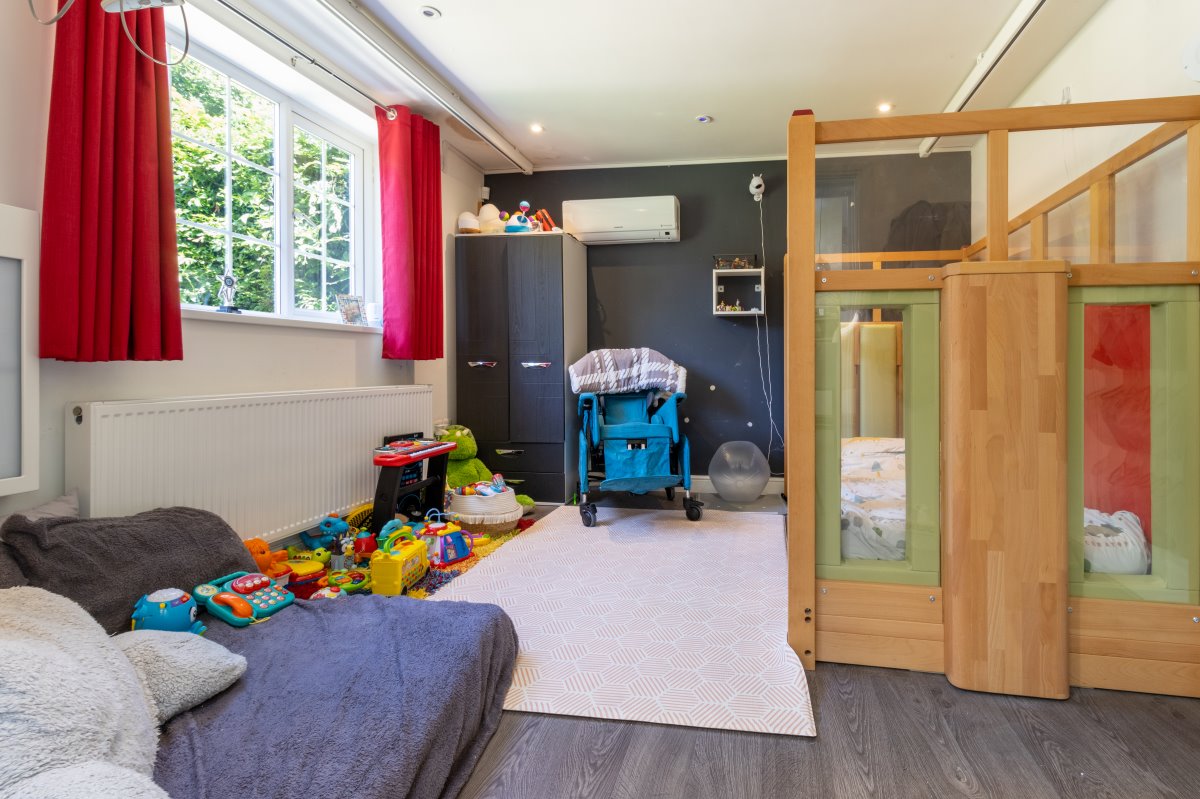 23 Roman Road Darton Barnsley S75 5DG image 8