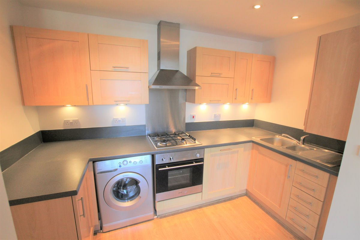 50 Tuke Grove Parklands Manor Wakefield WF1 4AF image 2