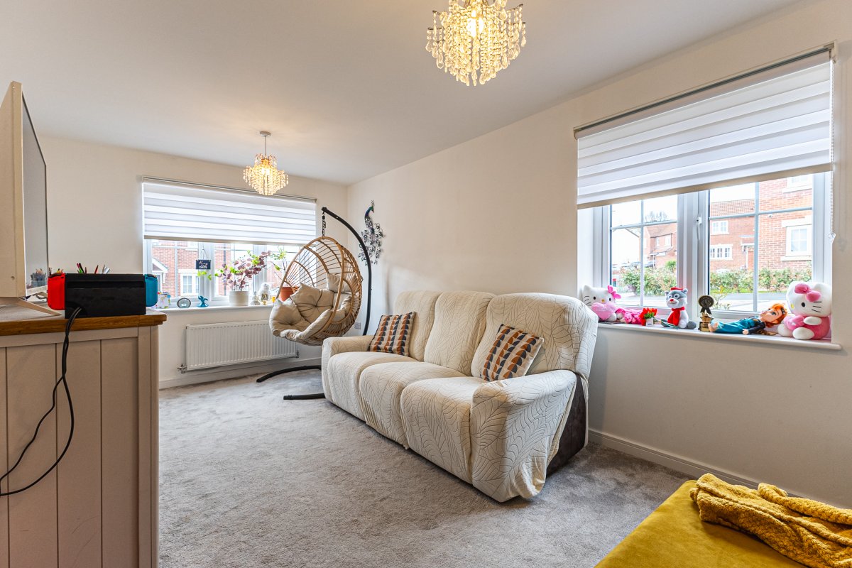 1 Midgley Court Wakefield  WF1 4FS image 3