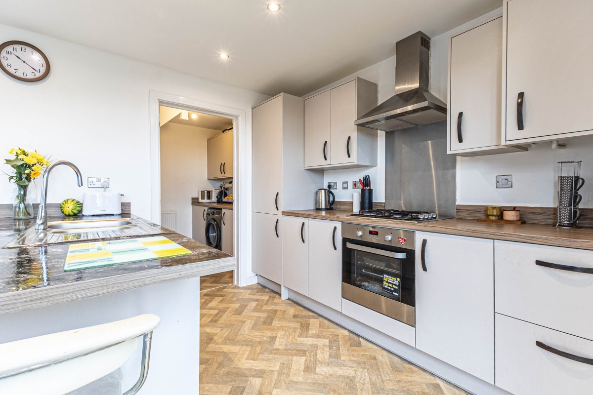 1 Midgley Court Wakefield  WF1 4FS image 5