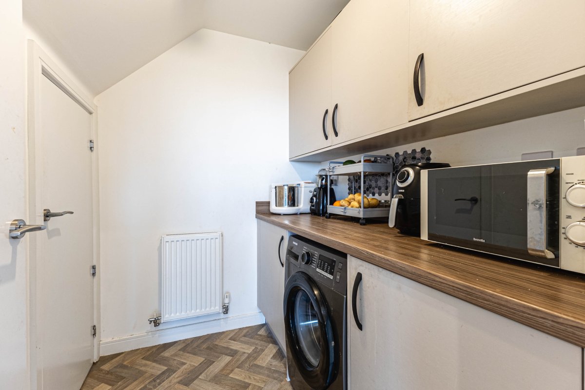1 Midgley Court Wakefield  WF1 4FS image 6