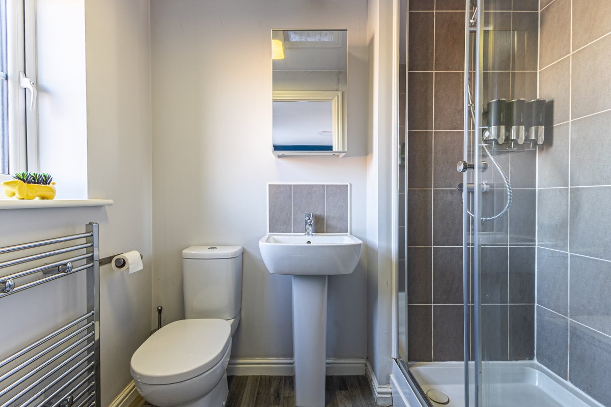 27 Rock House Way Ossett  WF5 0BG image 13