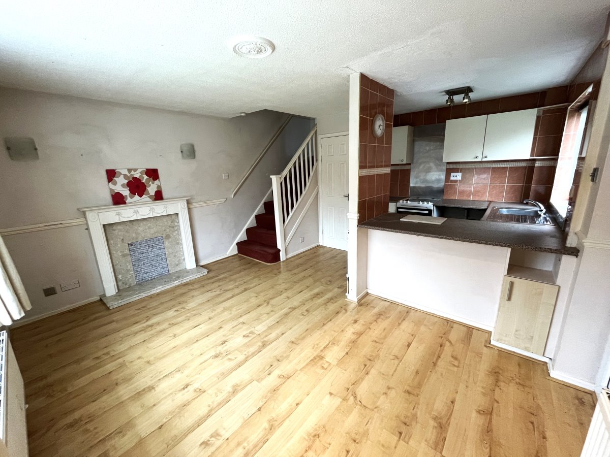 44 Millfields Ossett  WF5 8HE image 1