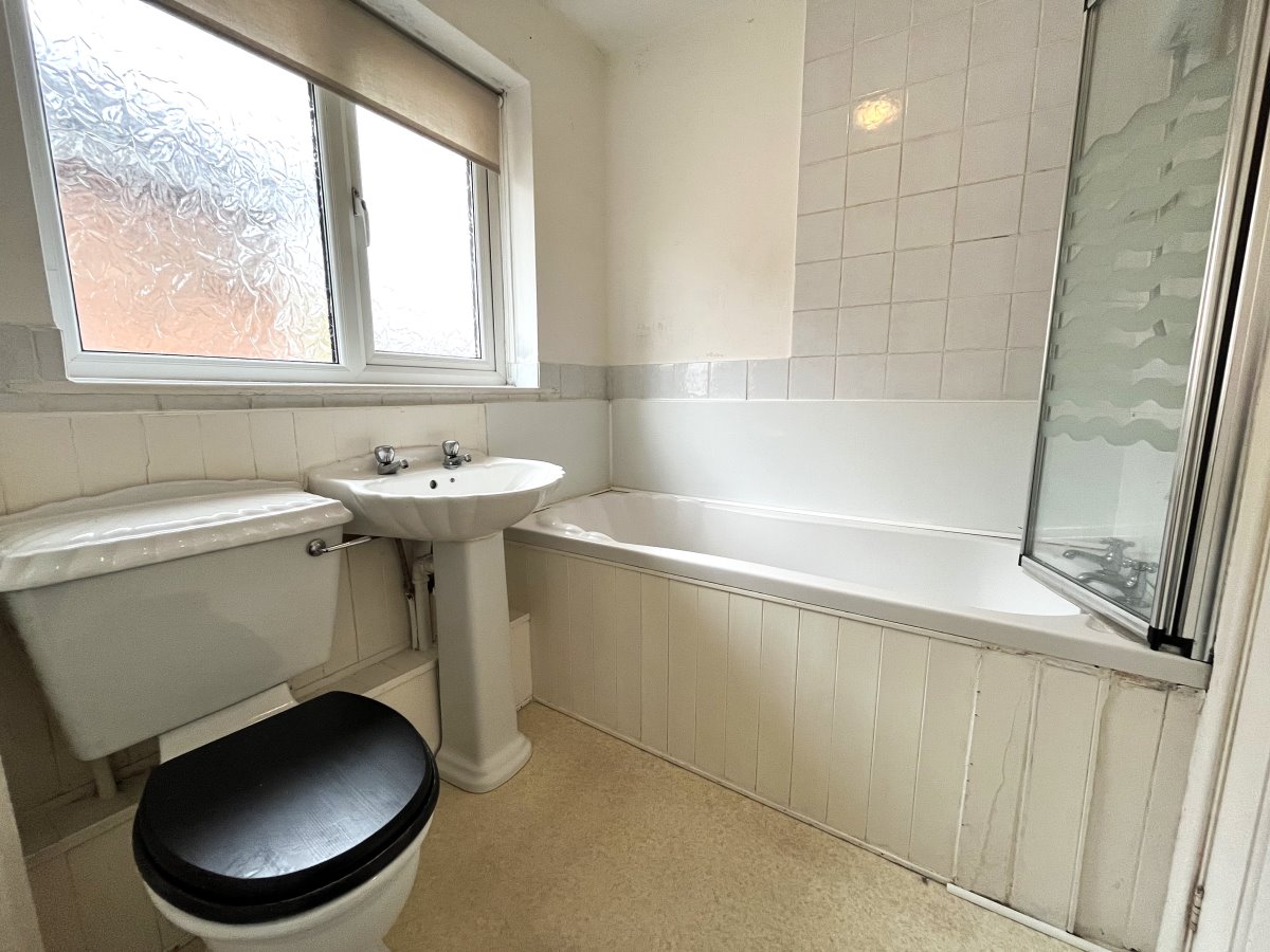 44 Millfields Ossett  WF5 8HE image 6