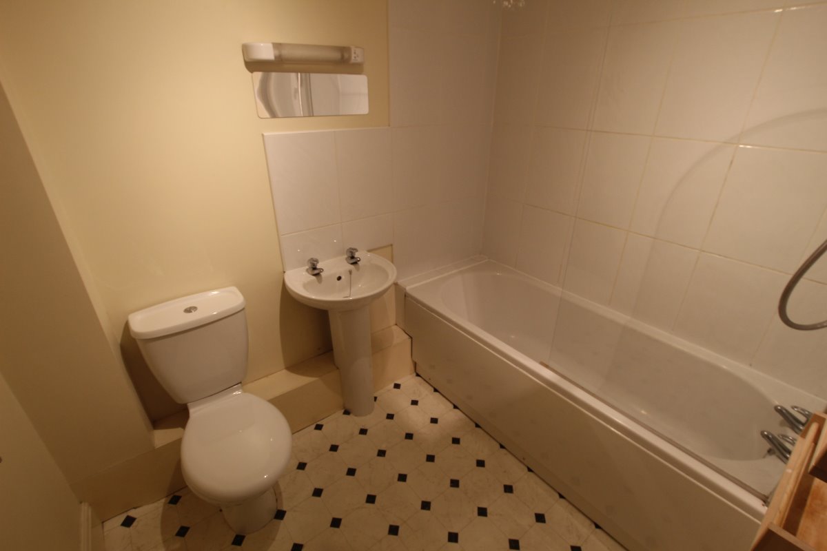 25 Brook Lodge Barnsley Road Wakefield WF1 5PB image 6