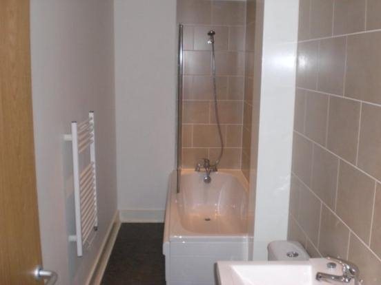 12 Moore Woodlands Village Wakefield WF1 5NH image 5