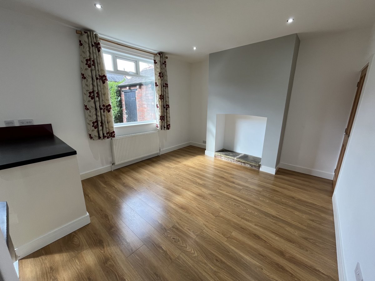 28 Tew Street Thornes Wakefield WF2 8DR image 3