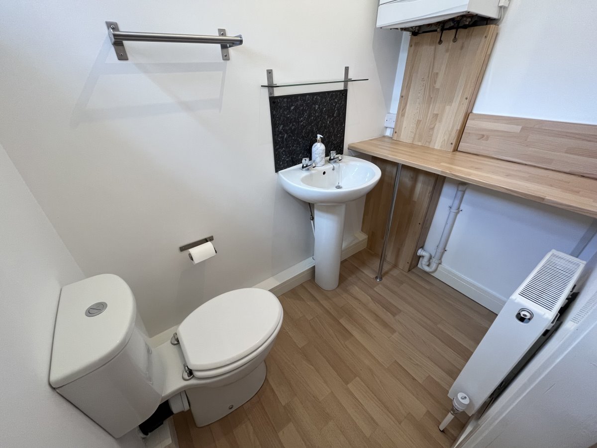 28 Tew Street Thornes Wakefield WF2 8DR image 5