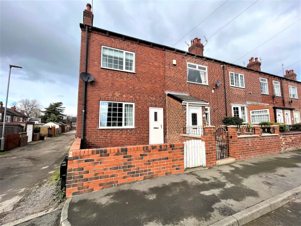 2 Greenbank Grove Altofts Wakefield WF6 2JX image 0