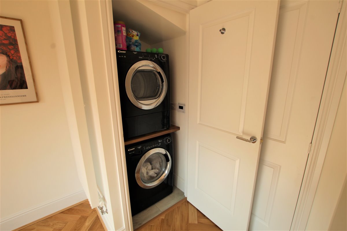 Room 2, 5 Cartwright Drive Wakefield  WF1 3FG image 11